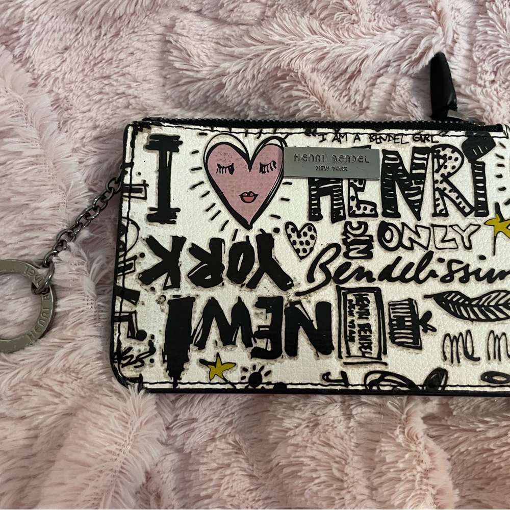 Henri Bendel Graphic Wristlet